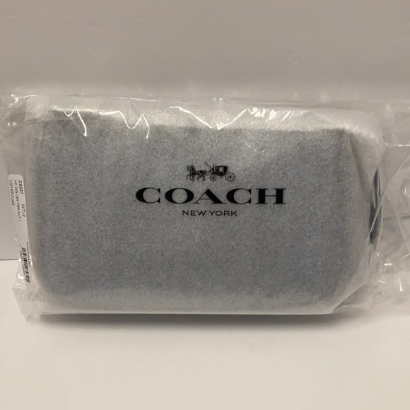 Coach Nolita 19 In Colorblock With Horse And Carriage - Picture 8 of 8